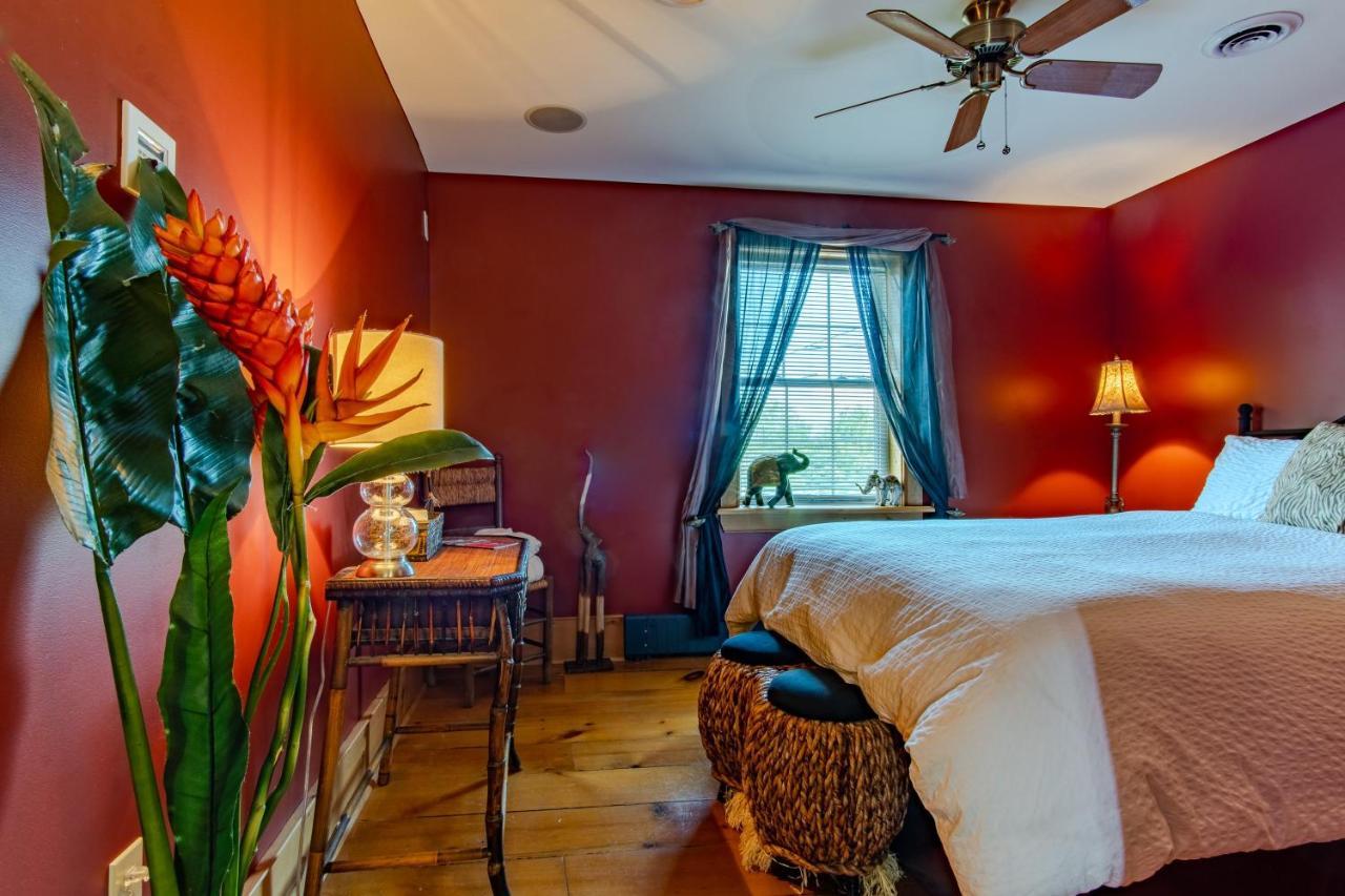 Emilyville Inn Campbellford Exteriér fotografie