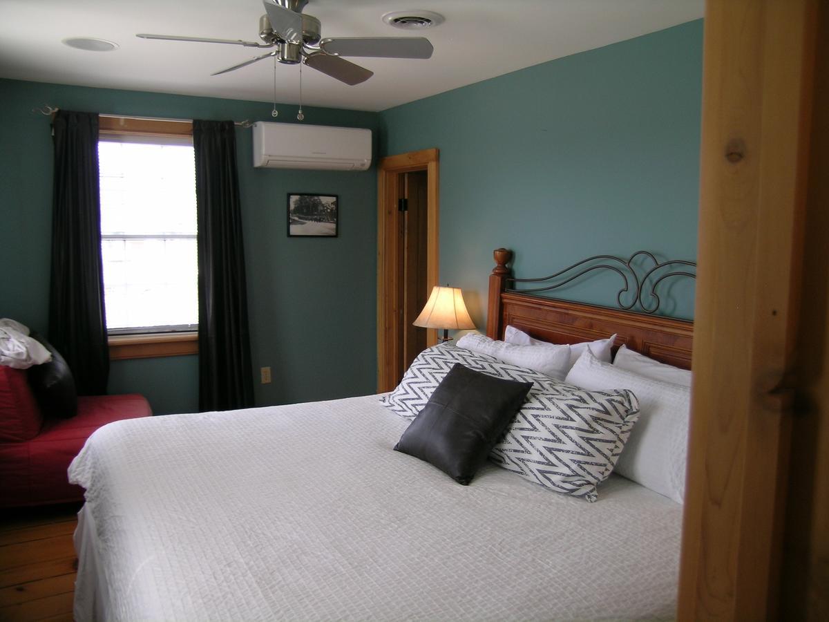 Emilyville Inn Campbellford Exteriér fotografie